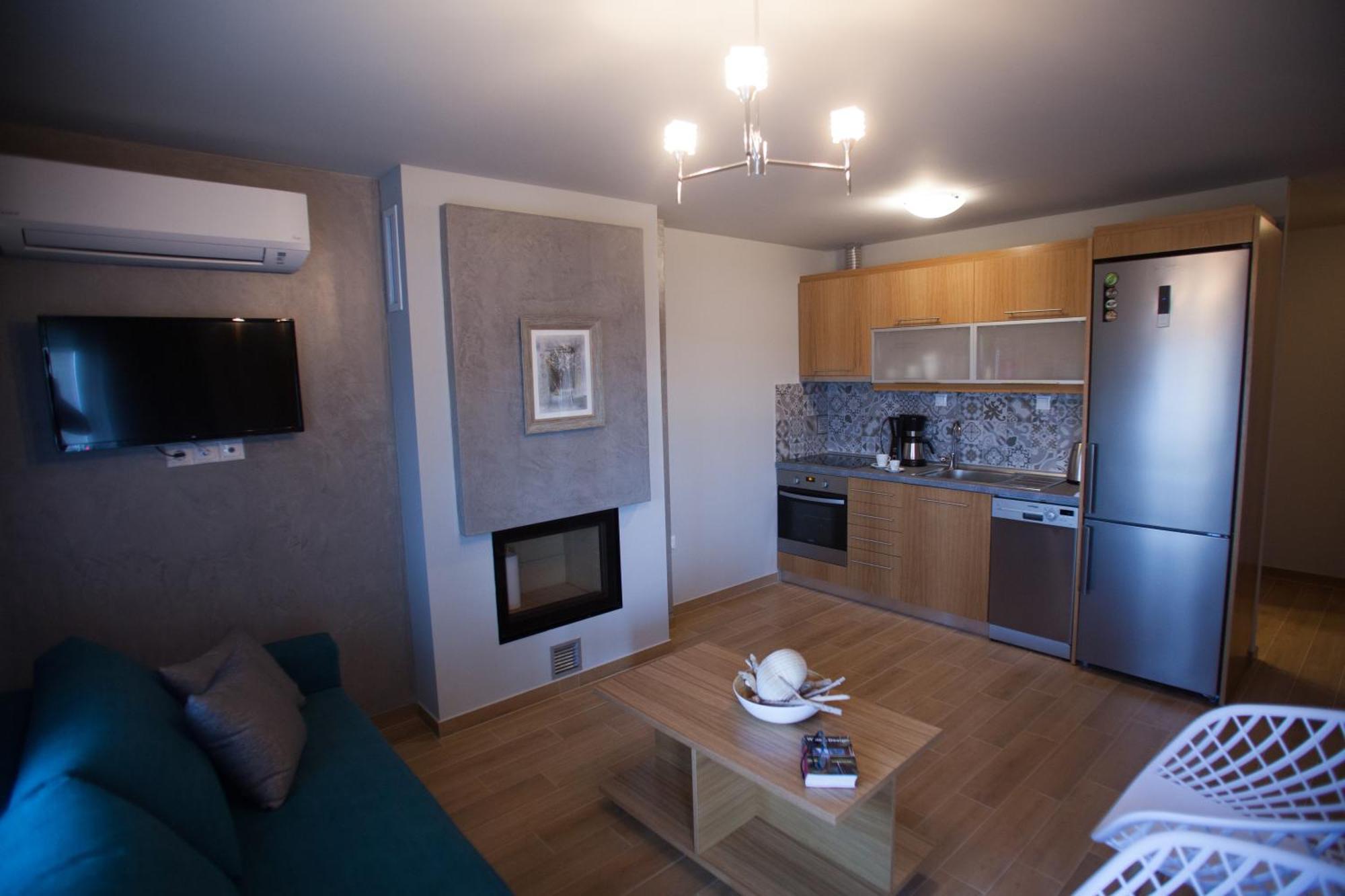 Pallas Luxury Apartments アムリアニ エクステリア 写真