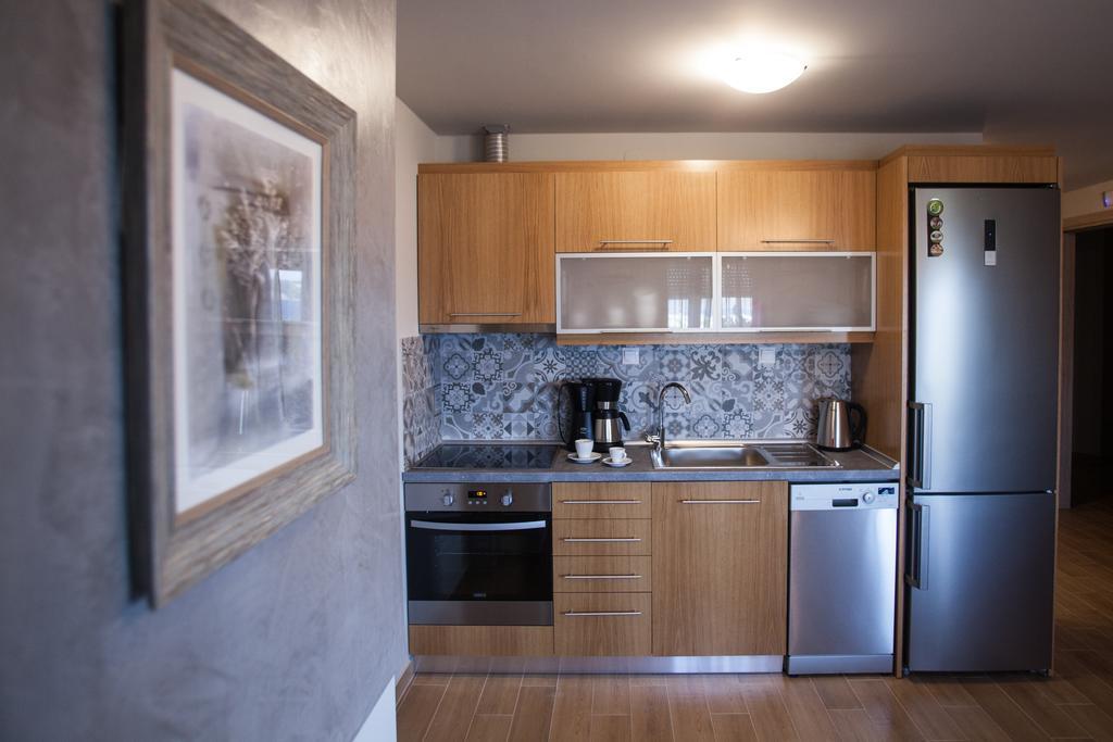 Pallas Luxury Apartments アムリアニ エクステリア 写真