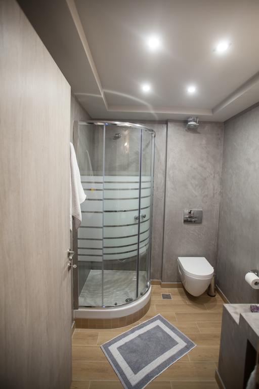 Pallas Luxury Apartments アムリアニ エクステリア 写真