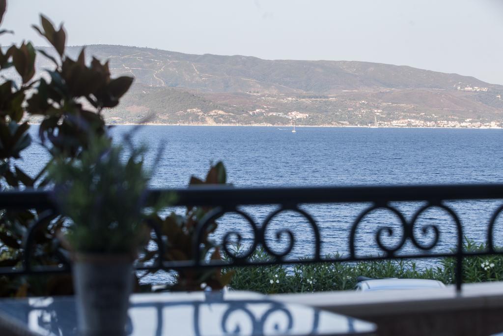 Pallas Luxury Apartments アムリアニ エクステリア 写真